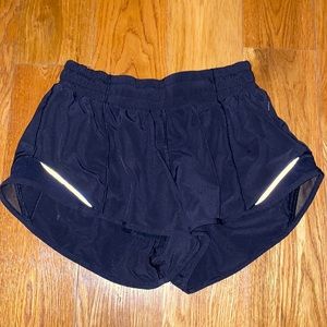 LULULEMON HOTTY HOT SHORTS